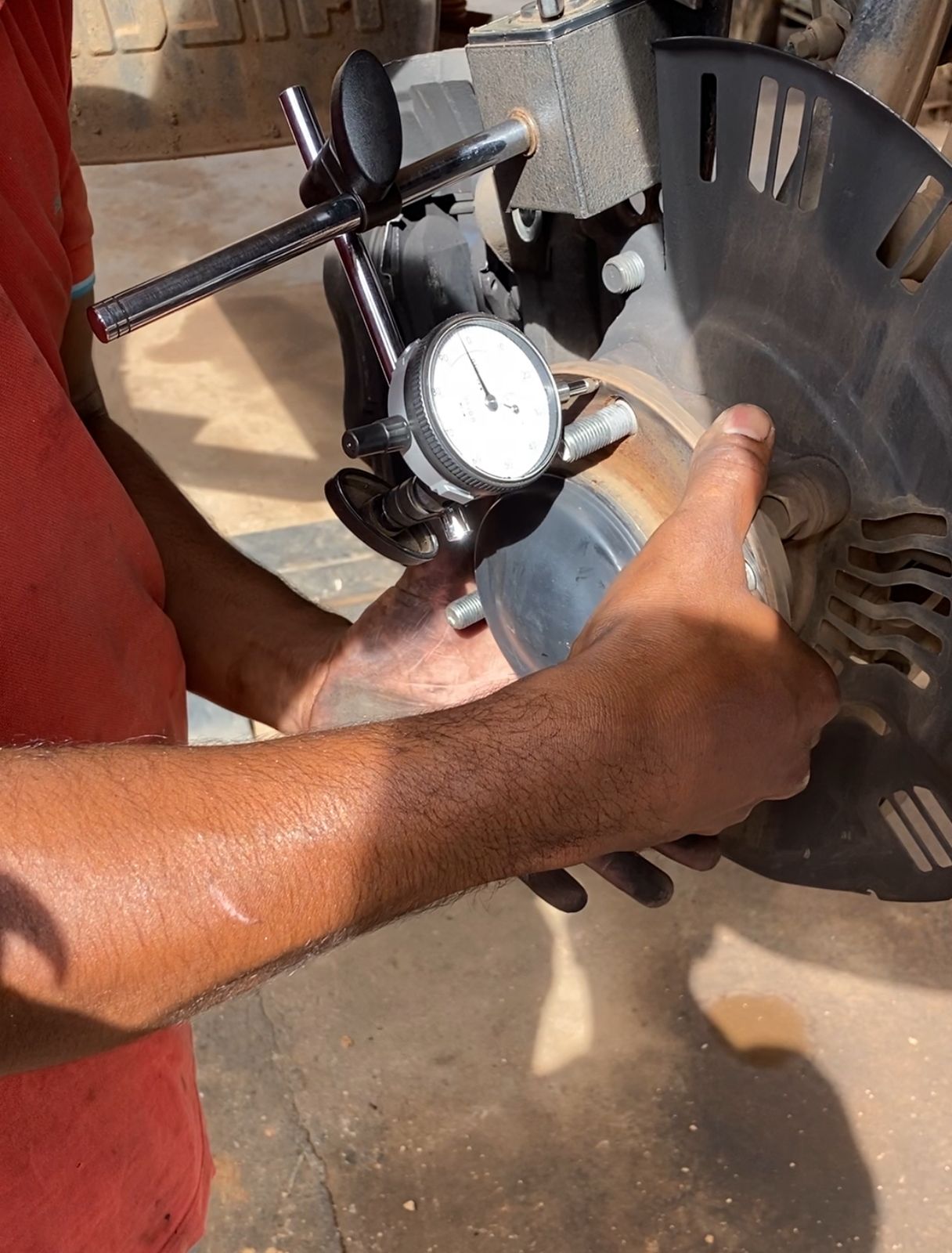 Leituras empeno em disco de freio e cubos